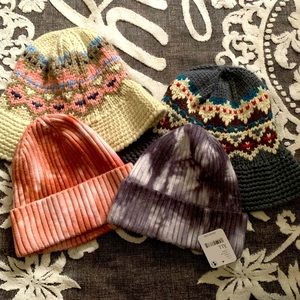 Lot of 4 Free People hats knit beanies